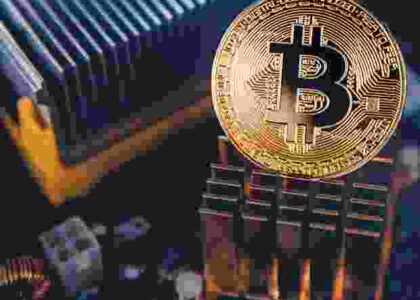 BTC flash software interface showing simulated Bitcoin testnet transactions.