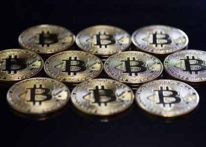 Interface of USDT flasher tool displaying simulated Tether transactions for crypto app testing and training.